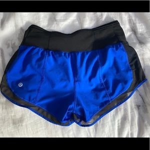 Lululemon Hotty Hot 2.5 shorts!